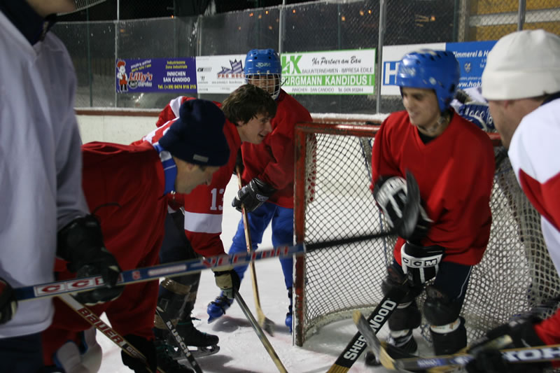 gal/Eishockeyspiel in Toblach/2008-02-02 SVR Eishockey 033.jpg